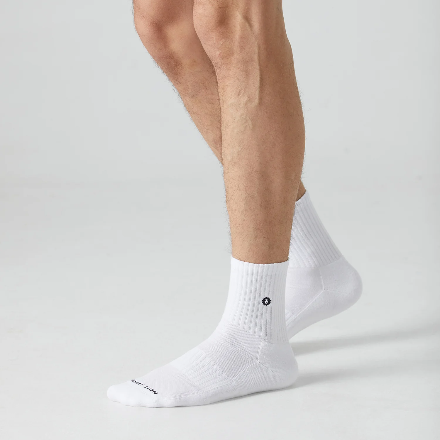 3 x Athletic Essentials Lion Quarter - White - Image 2